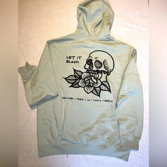 Sweatshirt - Picture 2 of 3